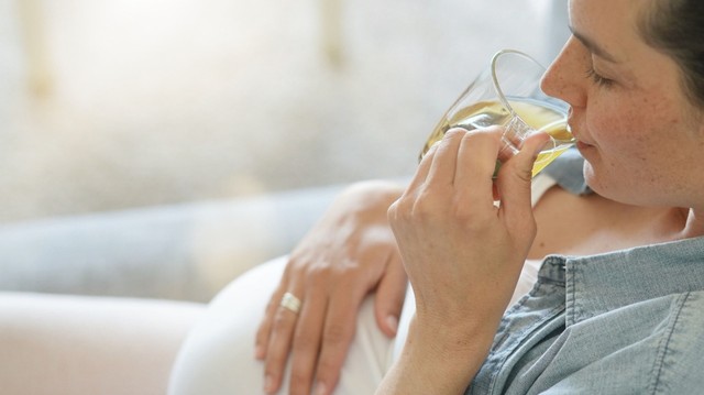 bai-viet/giai-dap-ba-bau-co-uong-duoc-kombucha-khong-72833.html