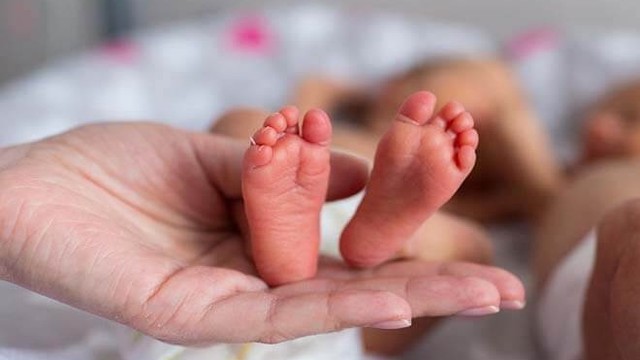 bai-viet/giai-dap-cho-me-bau-lam-gi-khi-co-dau-hieu-sinh-non-56124.html