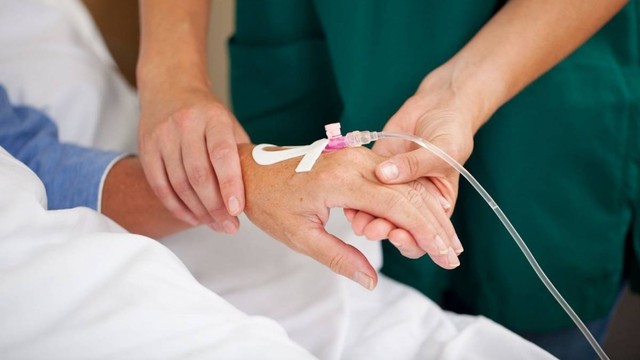 bai-viet/giai-dap-cung-chuyen-gia-y-te-dung-paracetamol-duong-tinh-mach-co-an-toan-khong.html