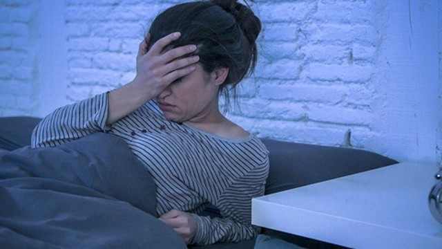 bai-viet/giai-dap-thac-mac-dang-ngu-tu-nhien-bat-day-la-dau-hieu-cua-benh-gi-68109.html