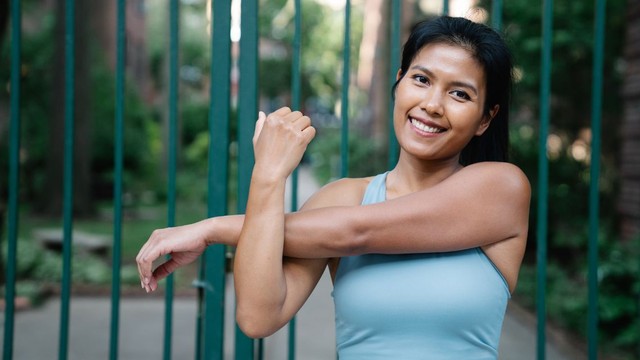 bai-viet/5-bai-tap-gian-co-tay-de-tap-giup-giam-dau-giam-cang-co-hieu-qua.html