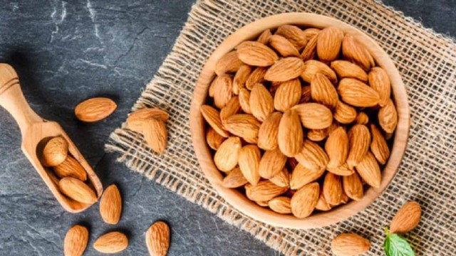 bai-viet/hat-hanh-nhan-co-tac-dung-gi-7-tac-dung-cua-hanh-nhan-co-the-ban-chua-biet-62947.html