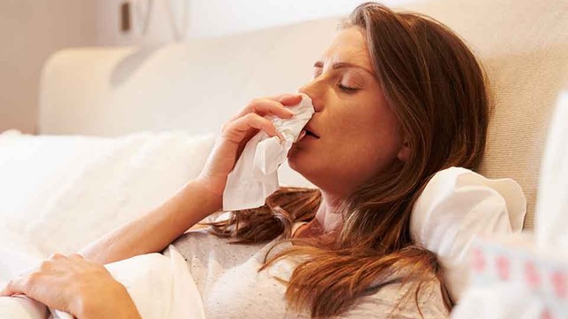 bai-viet/ho-va-khac-ra-dom-dac-mau-nau-nguyen-nhan-va-muc-do-nguy-hiem.html