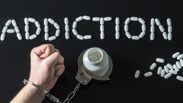 bai-viet/hoi-chung-nghien-la-gi-cac-chung-nghien-pho-bien-nhat-hien-nay.html