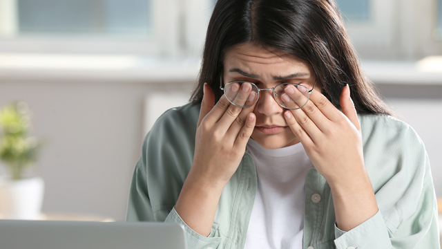 bai-viet/hoi-chung-thi-giac-man-hinh-la-gi-phuong-phap-dieu-tri-hoi-chung-thi-giac-man-hinh.html