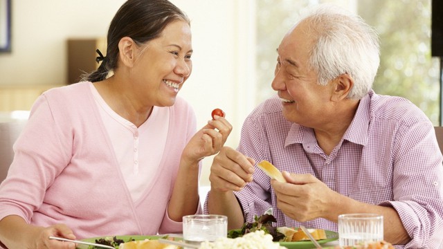 bai-viet/giai-dap-thac-mac-sau-khi-cat-polyp-dai-trang-nen-an-gi.html
