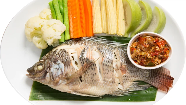 6 món nên ăn khi uống rượu, bia để tốt cho gan