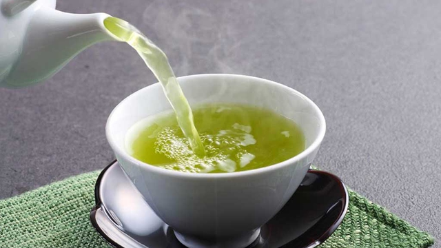 bai-viet/9-loai-tra-ho-tro-giam-can-vao-mua-dong-tot-nhat.html