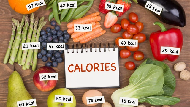 Bữa trưa nên ăn bao nhiêu calo để vừa đủ năng lượng, không lo tăng cân?