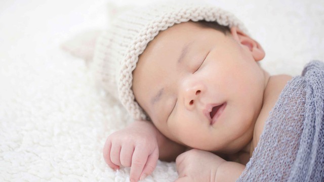 bai-viet/nguyen-nhan-va-nhung-cach-giup-bo-me-tri-chung-kho-ngu-o-tre-so-sinh.html