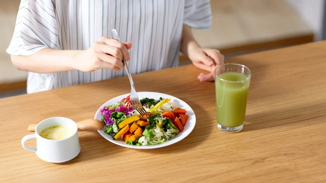 Ăn gì để làn da trông rạng rỡ hơn? 7 thực phẩm bạn nên cân nhắc