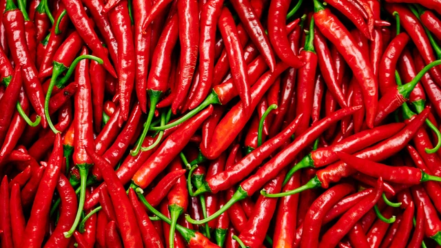 Ăn ớt có tác dụng gì? Khi nào không nên ăn ớt và lưu ý cần biết