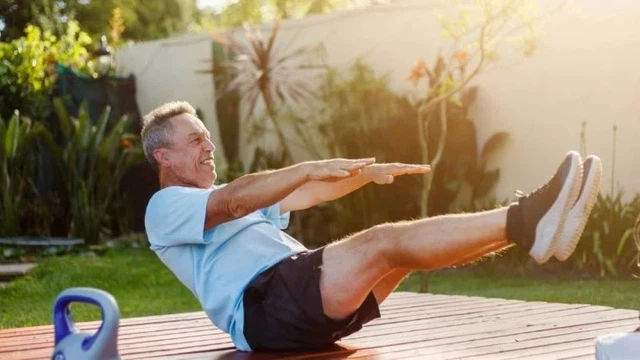 Bài tập giảm mỡ bụng cho tuổi trung niên giúp lấy lại vóc dáng hiệu quả