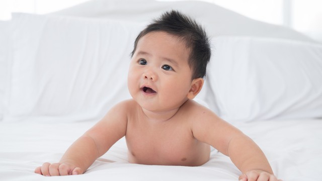 bai-viet/be-4-thang-chua-biet-lat-co-sao-khong.html