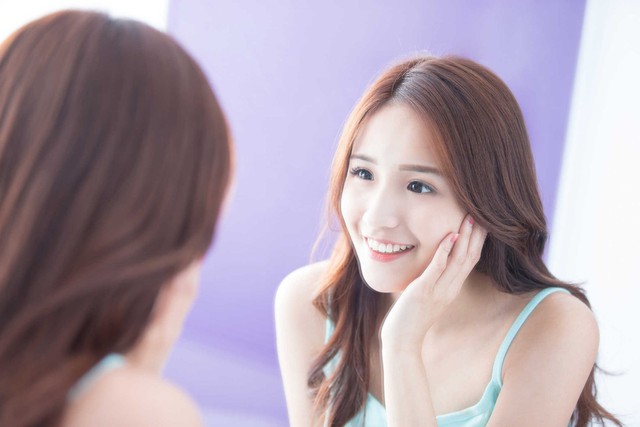 bai-viet/cach-cham-soc-da-nhon-lo-chan-long-11836.html