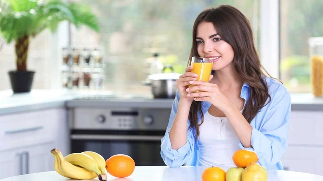 bai-viet/co-nen-uong-nuoc-cam-truoc-khi-di-ngu-nen-uong-nuoc-cam-khi-nao.html