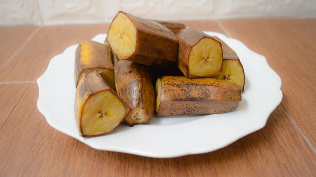 bai-viet/danh-sach-5-loi-ich-bat-ngo-khi-an-chuoi-luoc.html