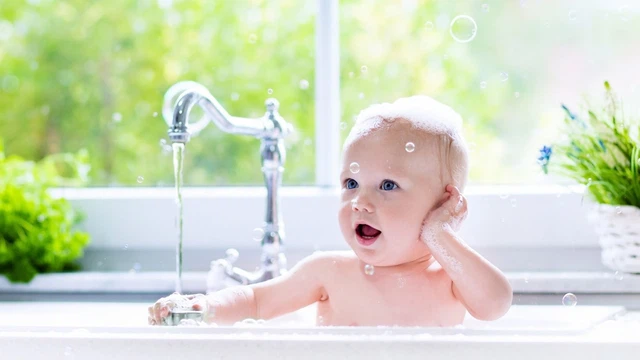 Dầu gội cho trẻ sơ sinh: Tiêu chí lựa chọn và gợi ý sản phẩm tốt nhất 1