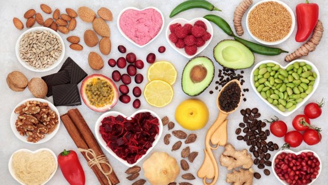 bai-viet/diem-danh-cac-thuc-pham-giau-polyphenol-ma-ban-nen-biet.html