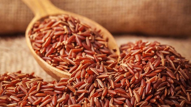 bai-viet/giai-dap-thac-mac-benh-nhan-tieu-duong-an-gao-lut-duoc-khong.html