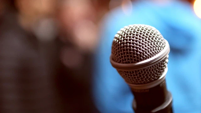 Tác dụng của việc hát karaoke: Lợi ích đối với sức khỏe tinh thần và thể chất