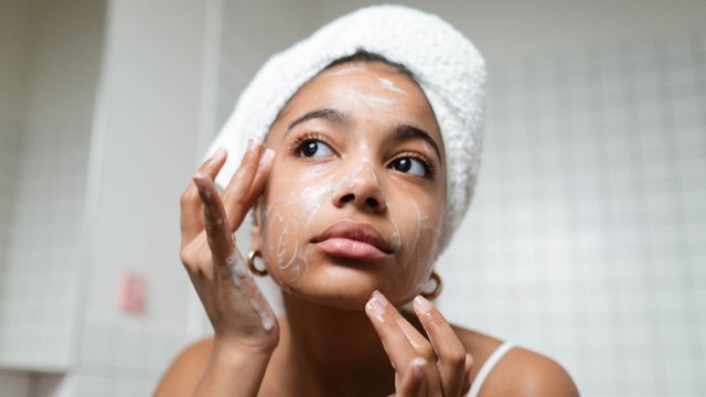 bai-viet/huong-dan-skincare-cho-da-bi-kich-ung-dung-cach-hieu-qua.html