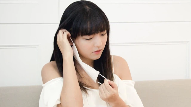 bai-viet/khau-trang-y-te-3-lop-ytb-xoa-tan-noi-lo-lay-benh-duong-ho-hap.html