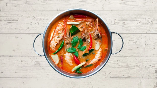 bai-viet/lau-thai-bao-nhieu-calo-cach-kiem-soat-calo-khi-an-lau-thai.html