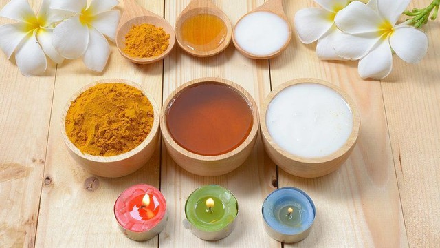 bai-viet/mat-na-sua-chua-mat-ong-mang-den-loi-ich-gi-cho-lan-da.html