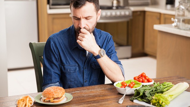 Người bị máu nhiễm mỡ nên ăn gì và kiêng ăn gì để đảm bảo sức khỏe? 0