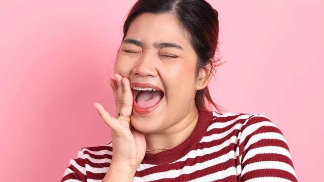Mới niềng răng đau mấy ngày và cách giảm đau hiệu quả