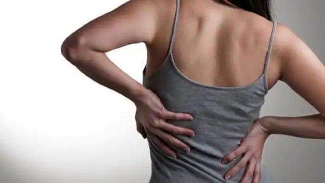 bai-viet/mach-ban-cach-chua-dau-lung-bang-la-lot-hieu-qua.html