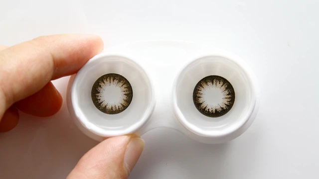 bai-viet/ngam-lens-bang-nuoc-loc-duoc-khong-nen-su-dung-nuoc-gi-de-thay-the-nuoc-ngam-lens.html