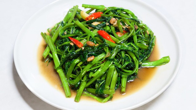 bai-viet/rau-muong-dinh-duong-tac-dung-luu-y-khi-an.html