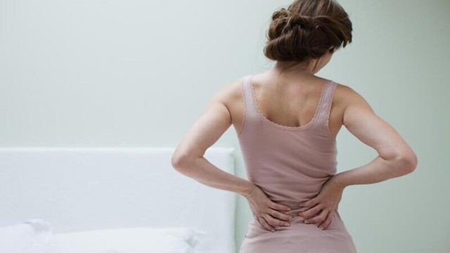 bai-viet/cach-giam-dau-lung-sau-sinh-thuong-ma-cac-me-nen-biet.html