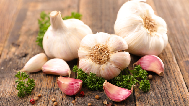 bai-viet/thoi-quen-an-toi-co-giam-cholesterol-khong.html