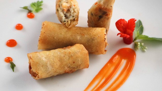 bai-viet/tim-hieu-ngay-cach-ra-dong-cha-gio-va-meo-chien-cha-gio-ngon-nhat.html