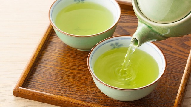 bai-viet/tra-non-tom-la-gi-cong-dung-va-nhung-luu-y-khi-su-dung.html