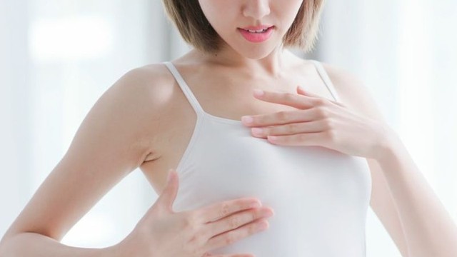 bai-viet/trai-cham-o-nu-la-gi-hien-tuong-be-trai-cham.html