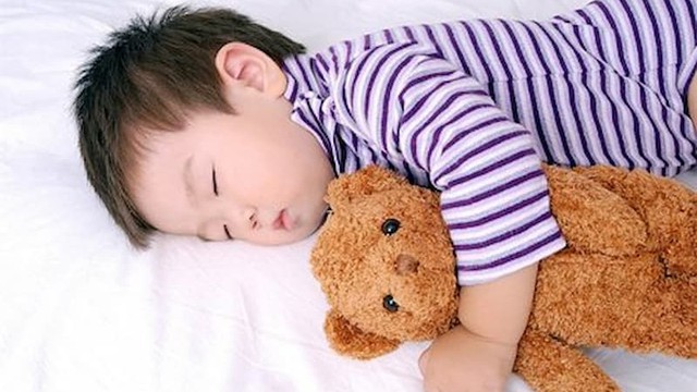 bai-viet/tre-2-tuoi-ngu-trua-bao-nhieu-la-du-tat-ca-nhung-dieu-cha-me-can-biet.html