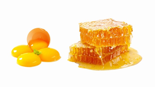 Uống lòng đỏ trứng gà với mật ong có tác dụng gì?