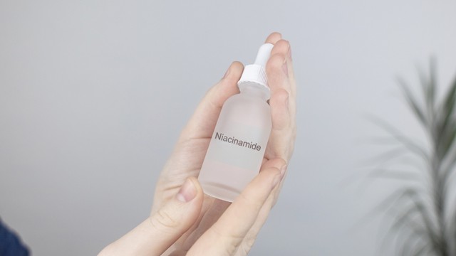 bai-viet/vai-tro-cua-niacinamide-trong-my-pham.html