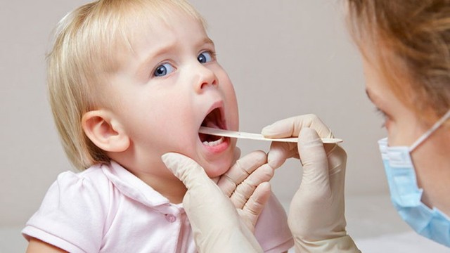 bai-viet/vi-sao-be-bi-viem-phe-quan-hay-non-tro-bo-me-can-xu-ly-the-nao-khi-be-bi-benh.html