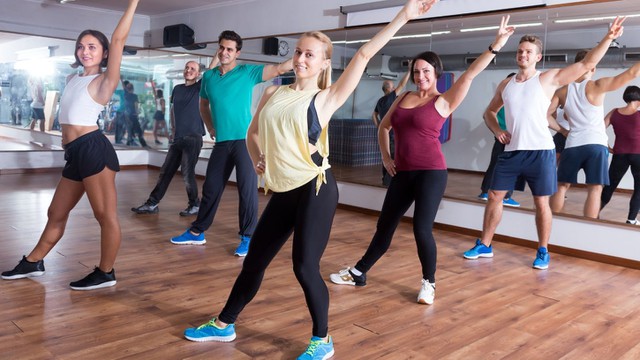 bai-viet/tim-hieu-chi-tiet-ve-bo-mon-zumba-cho-nguoi-moi-bat-dau.html