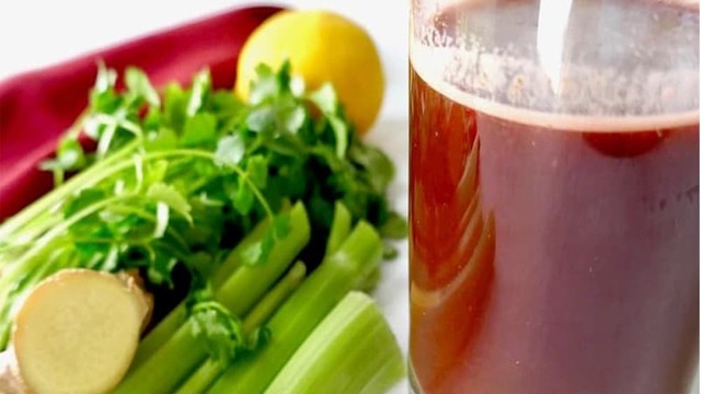 bai-viet/huong-dan-cach-lam-nuoc-ep-cu-den-can-tay-thai-doc-dep-dang-dep-da.html