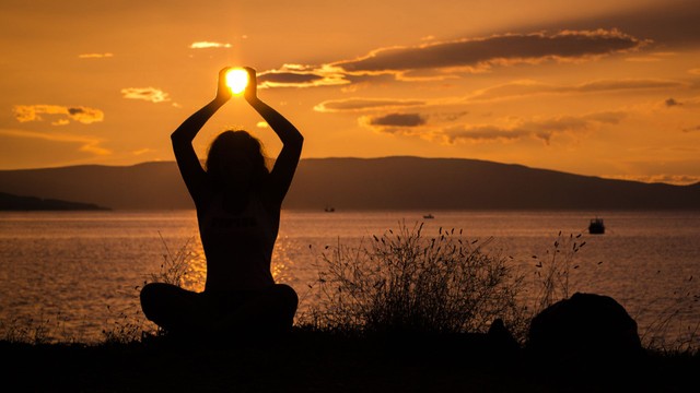 bai-viet/jnana-yoga-la-gi-nguon-goc-va-cach-thuc-hanh.html