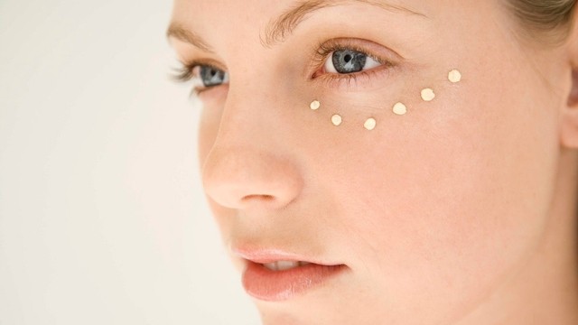 bai-viet/kem-duong-am-vitamin-e-la-gi-cong-dung-va-cach-dung-hieu-qua.html