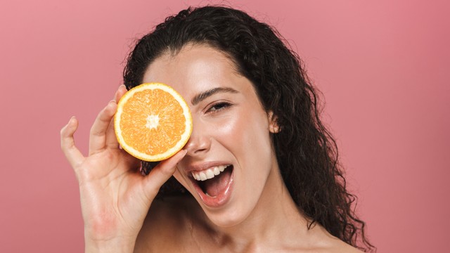 bai-viet/lam-the-nao-de-cai-thien-lan-da-chi-voi-5-loai-rau-qua.html