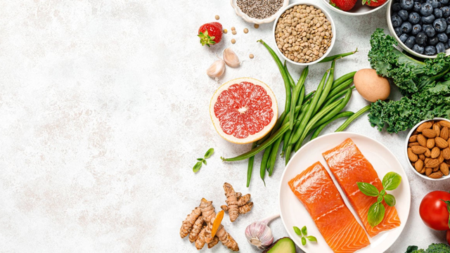 bai-viet/lieu-rang-ung-thu-tuyen-giap-co-nen-an-rau-cai-hay-khong.html