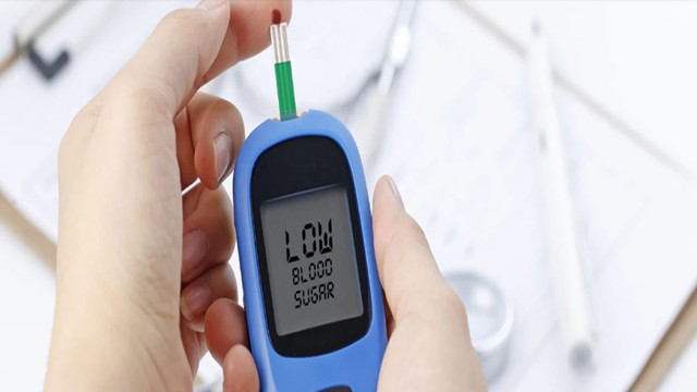 bai-viet/luong-duong-trong-mau-thap-la-gi-dieu-tri-nhu-the-nao.html